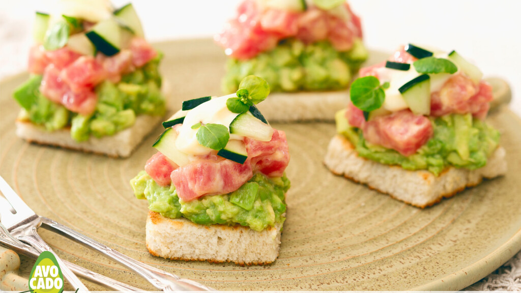 Avocado toast con insalata di tonno - Avocado toast con insalata di tonno