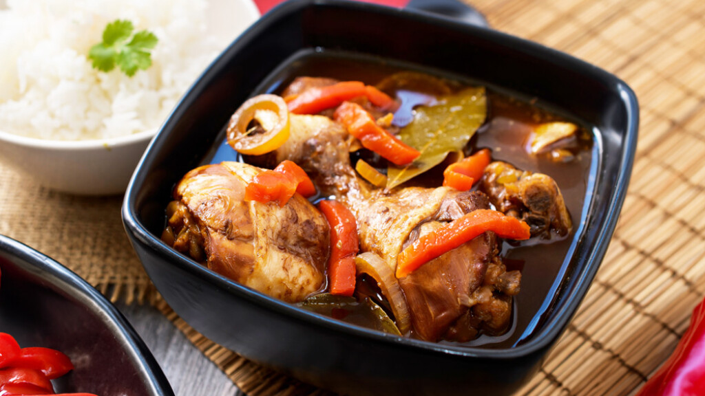Adobo di pollo filippino - Adobo di pollo filippino