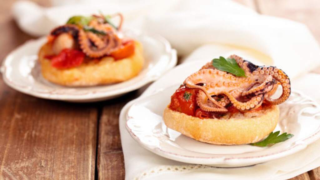 Friselle con moscardini - friselle-con-moscardini