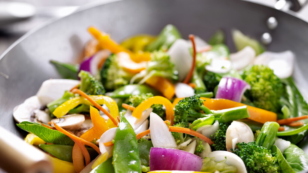 Taccole con verdure miste al wok - ricetta-taccole