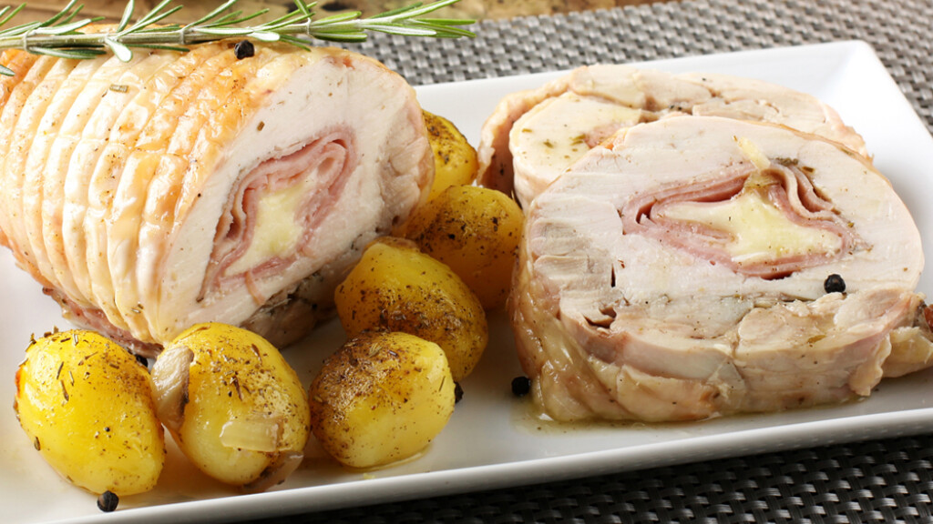 Rollè di tacchino con fesa e provola - rolle-tacchino-con-fesa-e-provola