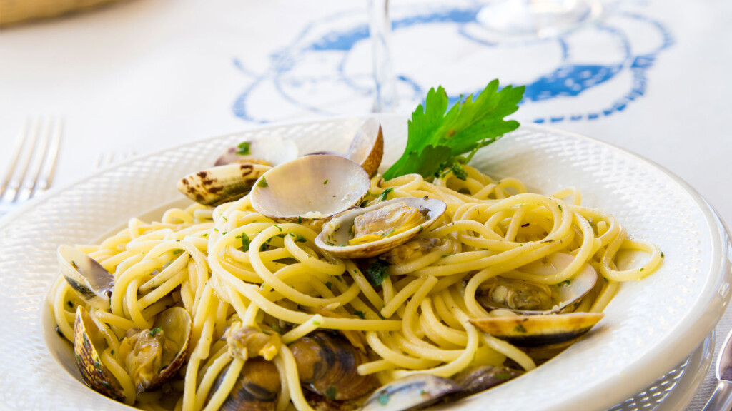 Spaghetti con le Vongole - Spaghetti con le vongole