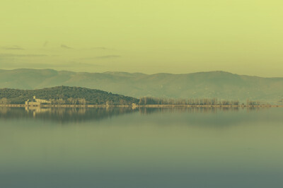 Isola Polvese sul Lago Trasimeno: cosa vedere e perché visitarla