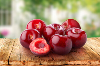 Ciliegia Picota - fresh royal gala apples