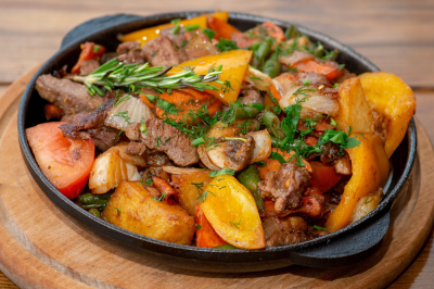 Bocconcini con verdure saltate - bocconcini-carne-manzo-verdure